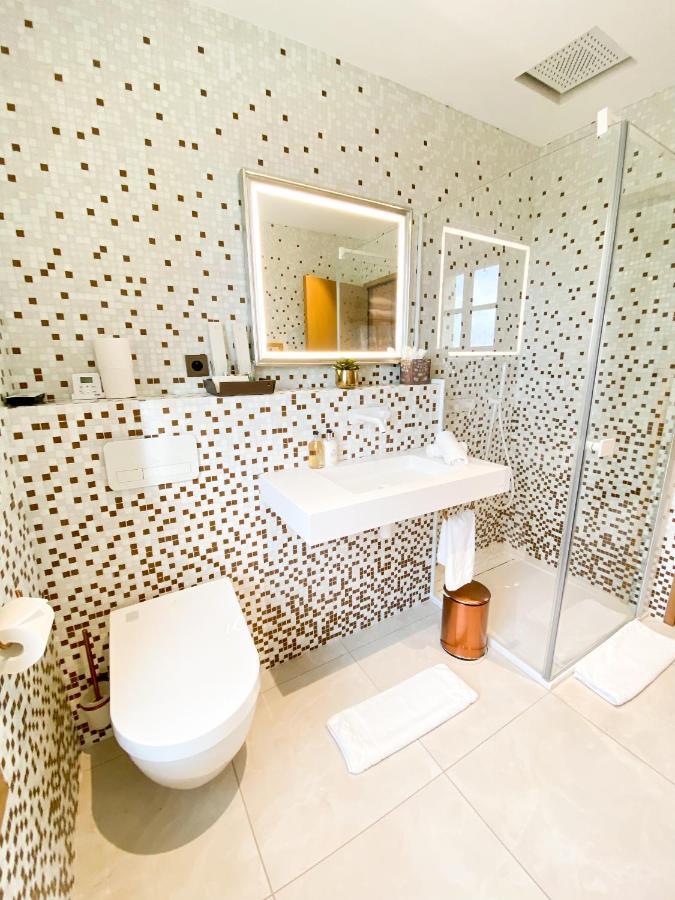 Petit Monlot - Saint-Emilion Bed & Breakfast ภายนอก รูปภาพ